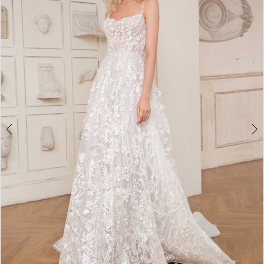 Dany Tabet Valencia Wedding Dress - Picture 6 of 9